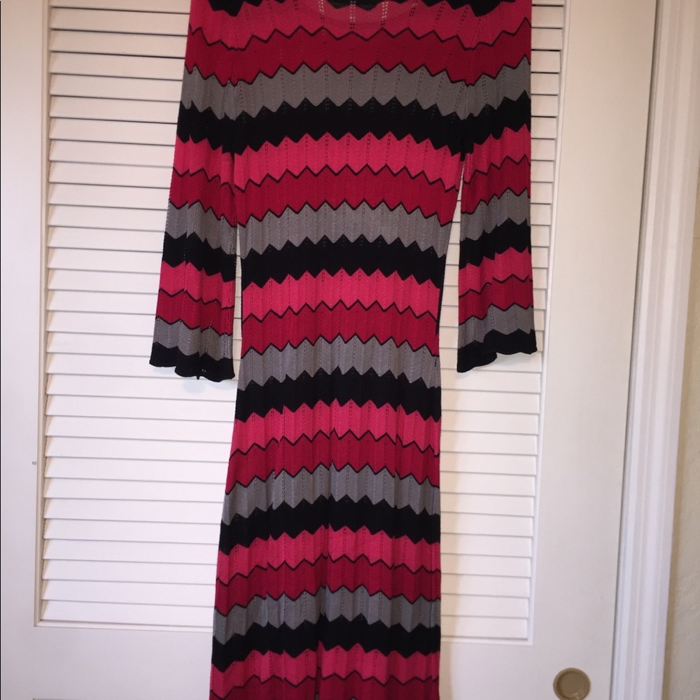 Dress - Picture 2 of 5
